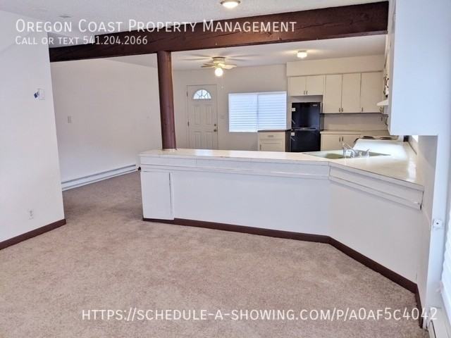 675 Se Keel Ave #B - Photo 4 of 13