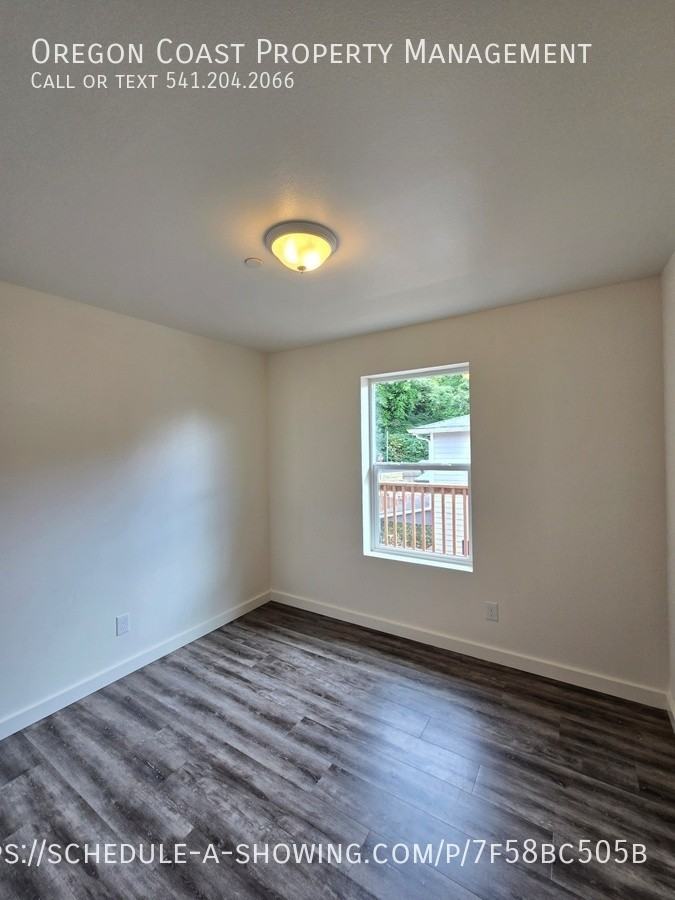 170 Sw Strawberry Ln #E - Photo 7 of 12