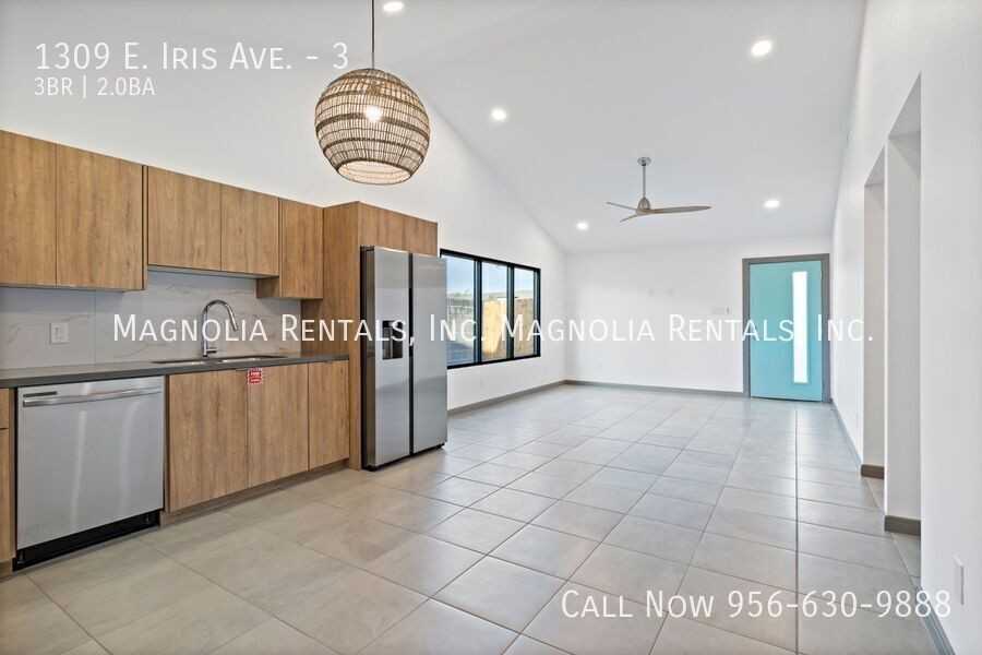 1309 E Iris Ave #3 - Photo 7 of 20
