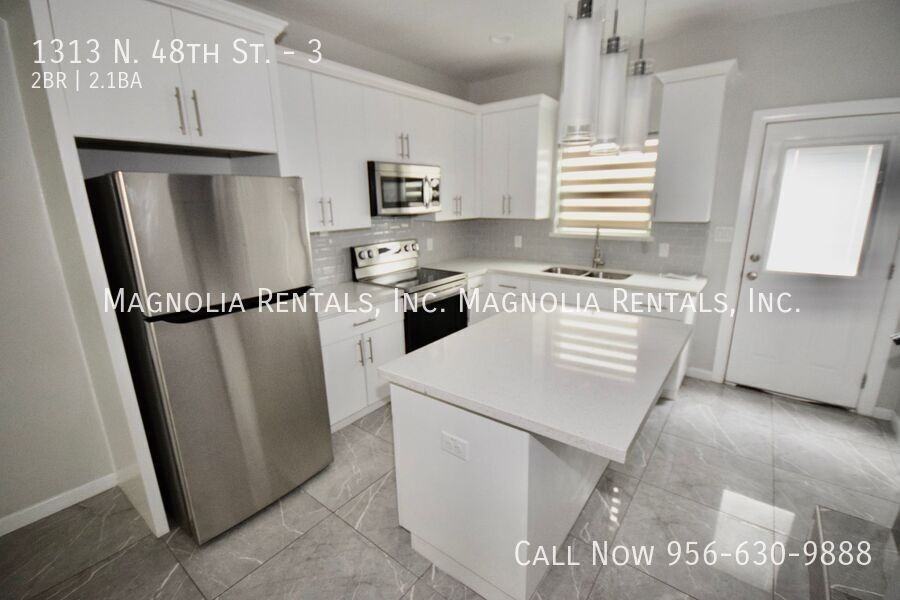 1313 N 48th St #3 - Photo 6 of 13