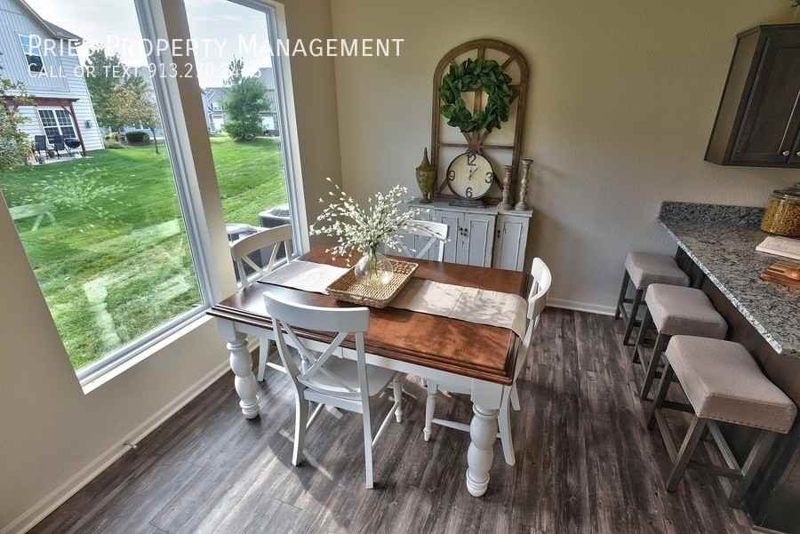 23436 W 87th Ter #22 - Photo 5 of 34