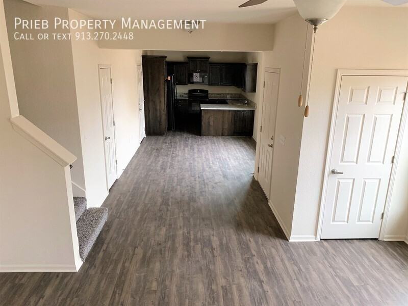 21652 W 126th Ter #21 - Photo 7 of 25