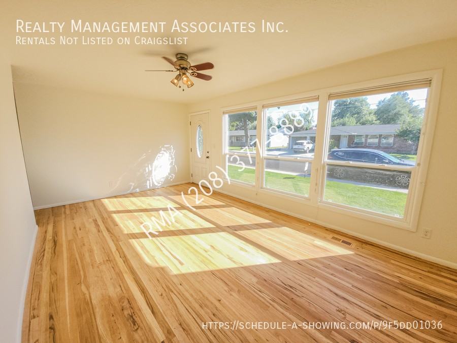 2821 S Annett St - Photo 5 of 23