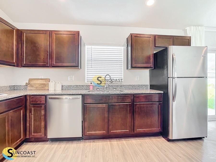 176 Point Pleasant Dr - Photo 7 of 24