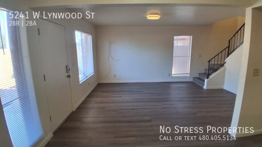 5241 W Lynwood St - Photo 7 of 31