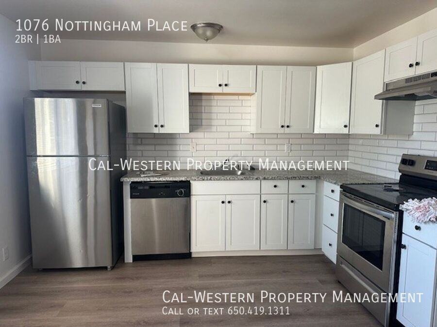 1076 Nottingham Pl - Photo 4 of 9