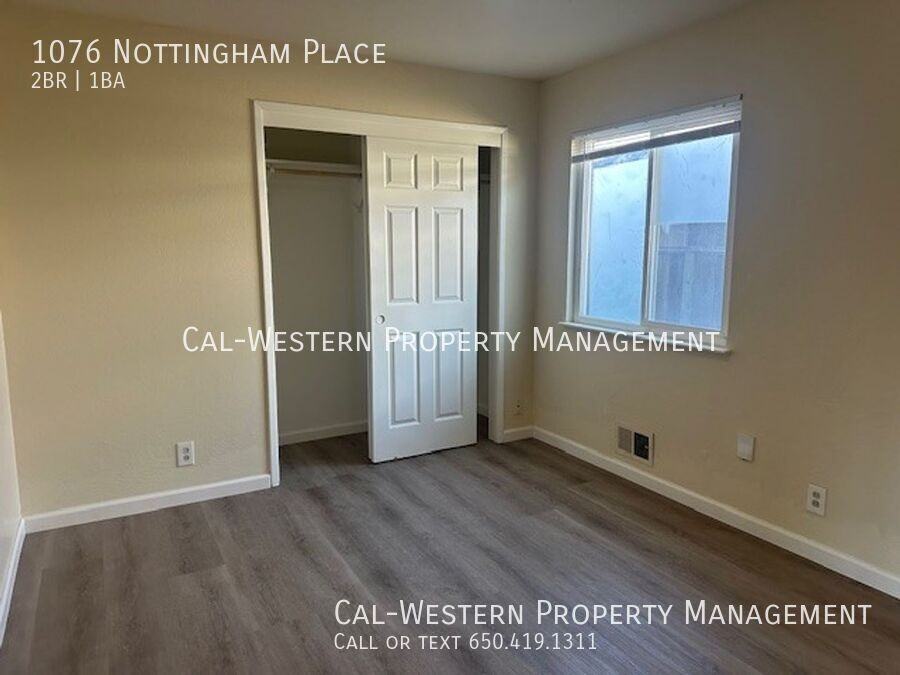 1076 Nottingham Pl - Photo 5 of 9