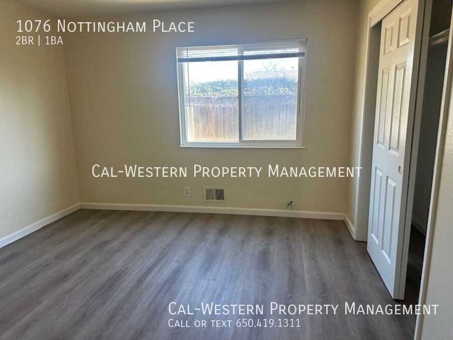 1076 Nottingham Pl - Photo 7 of 9