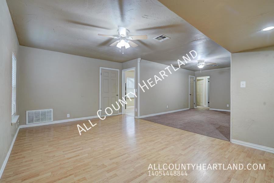 3326 Willow Creek Dr - Photo 3 of 16