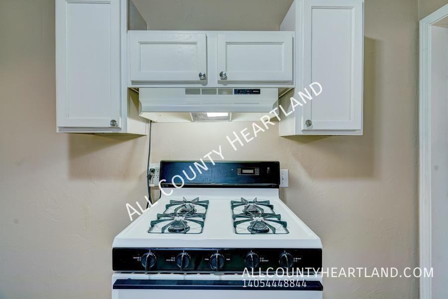 3326 Willow Creek Dr - Photo 7 of 16