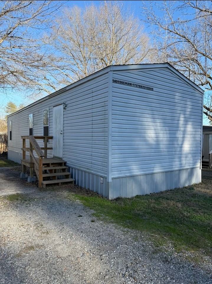 Sammy's Trailer Park - Photo 2 of 16