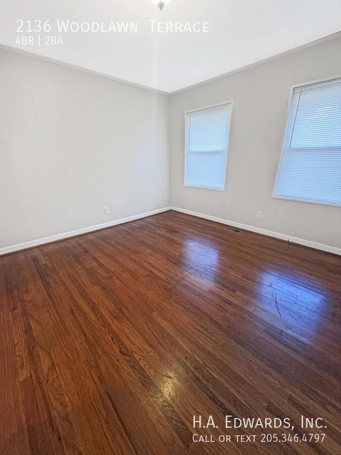 2136 Woodland Ter - Photo 5 of 15