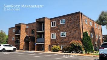 featured image of 221 7th St N