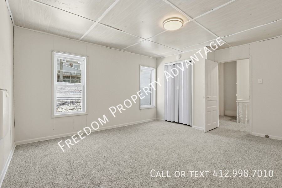 57 Aylesworth Ave - Photo 4 of 34