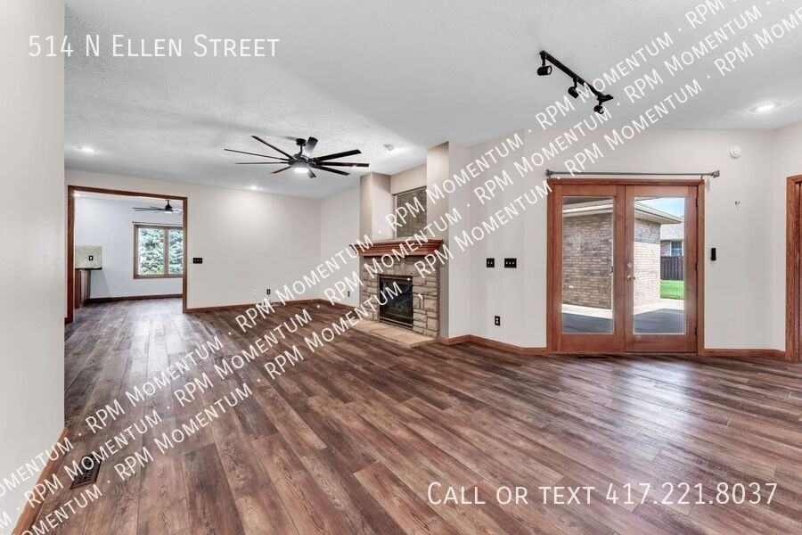 514 N Ellen St - Photo 3 of 41