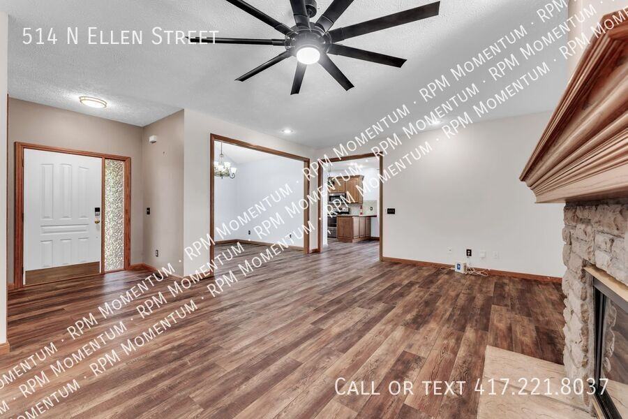 514 N Ellen St - Photo 4 of 41