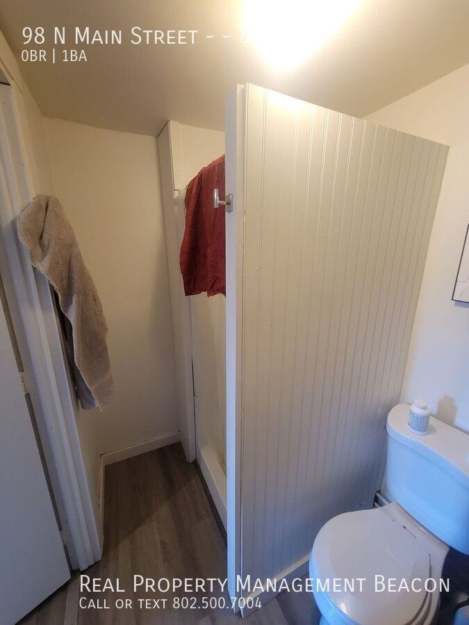 98 N Main St #8 - Photo 4 of 5