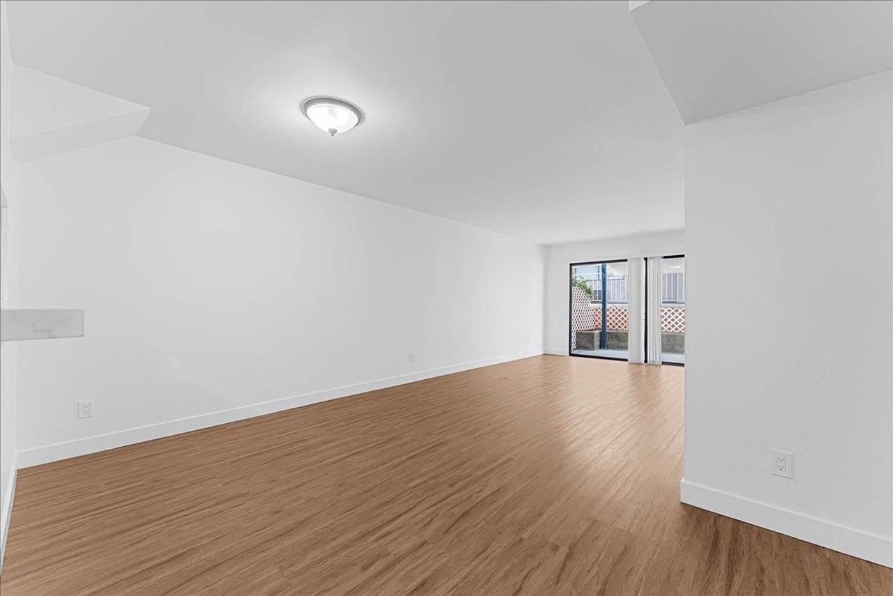 448 W Windsor Rd #02 - Photo 2 of 24