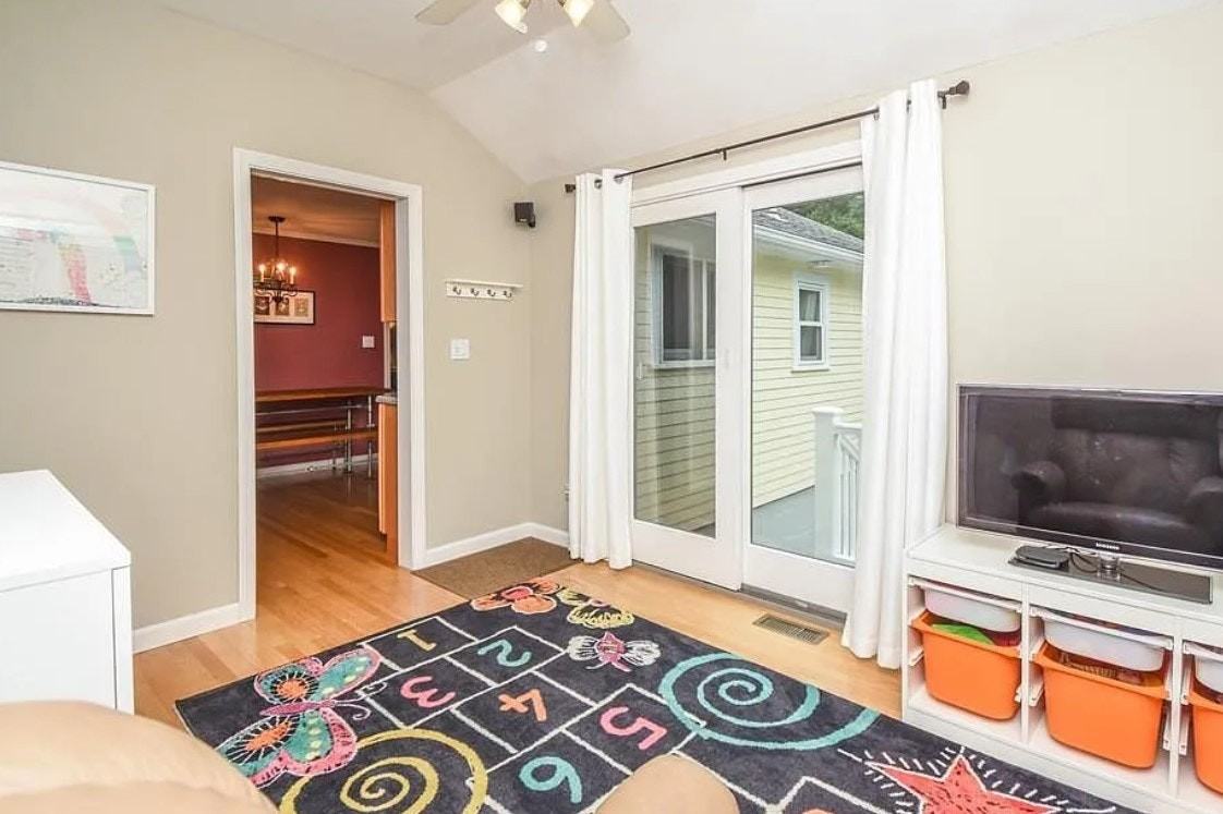 19 Beatty Street - Photo 2 of 19