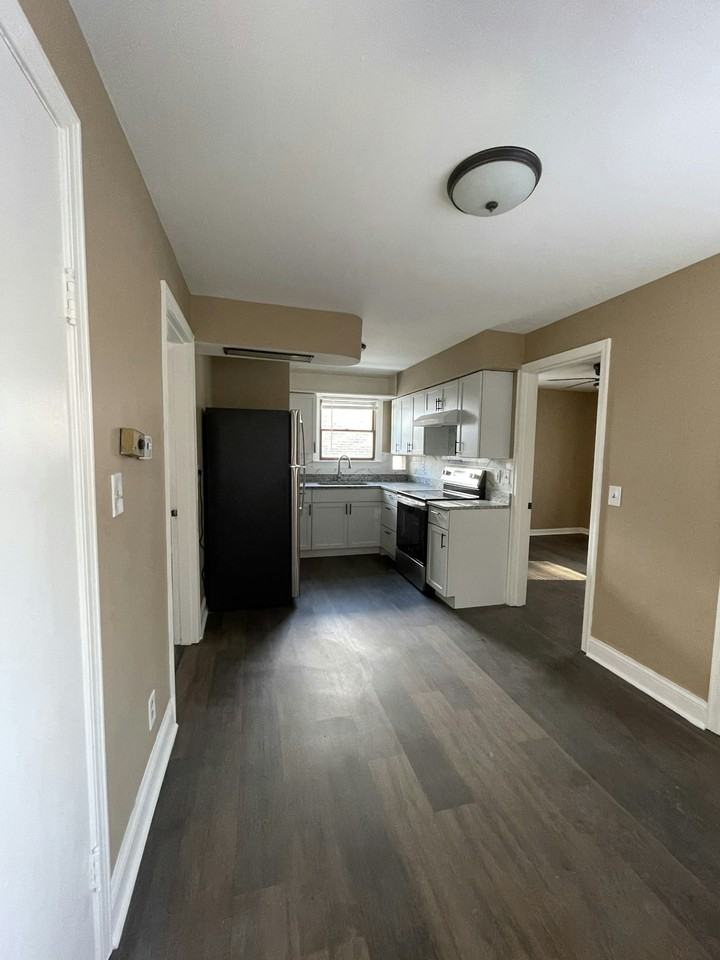 4273 Delridge Dr - Photo 2 of 8