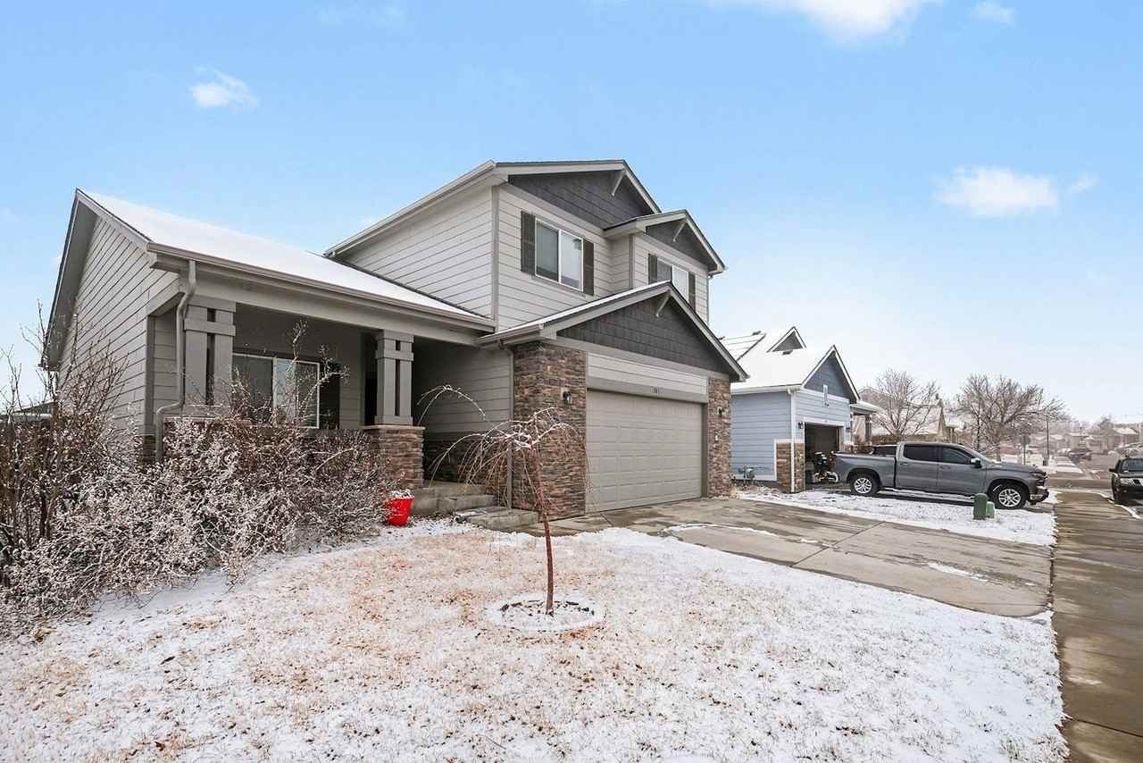 703 South Settlers Drive - Photo 2 of 20