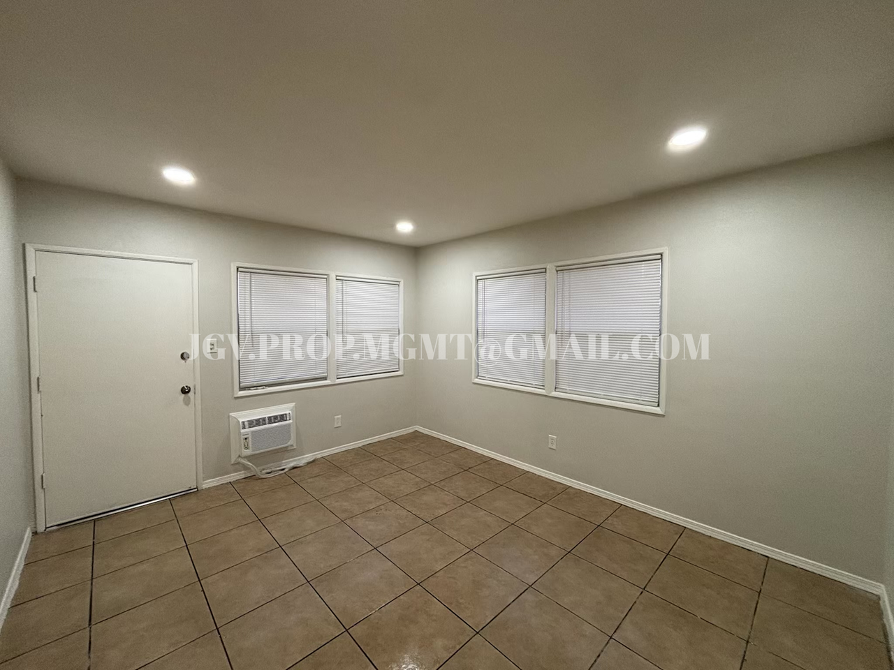439 South Montebello Boulevard, Unit A - Photo 4 of 10
