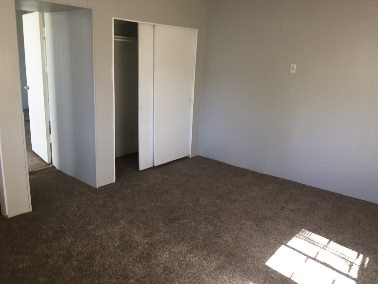 403 E 2700 S #1 - Photo 5 of 7