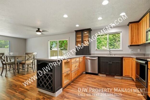 3408 Colorado Ave - Photo 5 of 14