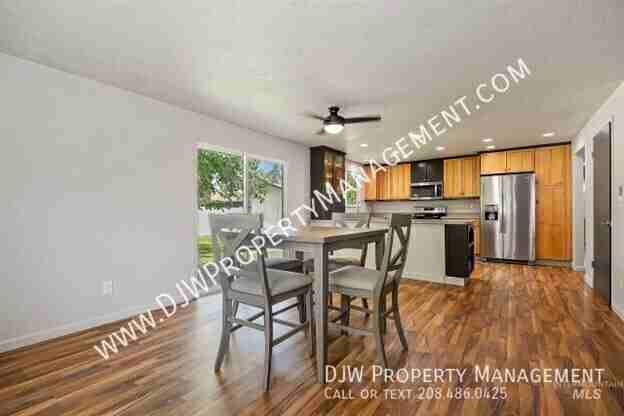 3408 Colorado Ave - Photo 6 of 14