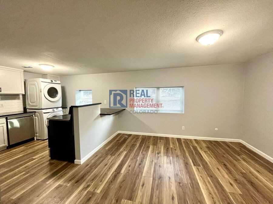 1614 Manitou Blvd - Photo 5 of 18