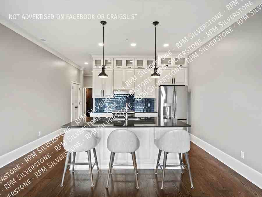 112 Walnut Blvd - Photo 6 of 22