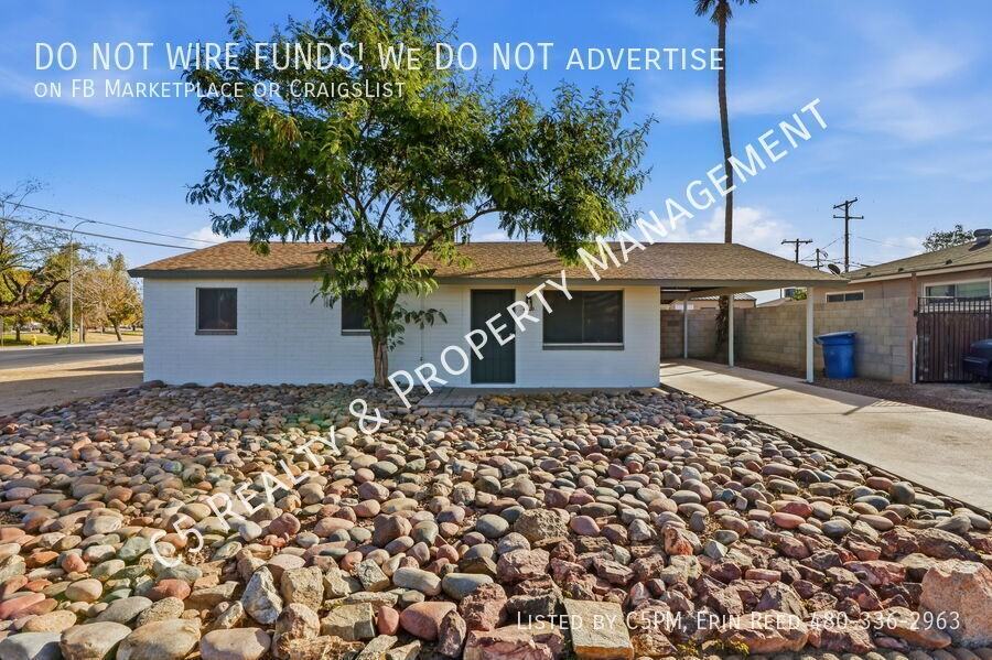 4403 S Fair Ln - Photo 2 of 20