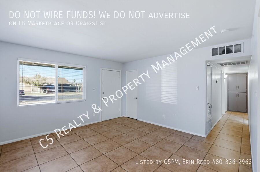 4403 S Fair Ln - Photo 6 of 20