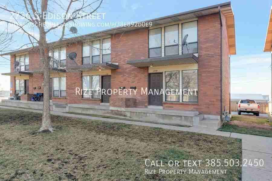 2736 S Edison St - Photo 3 of 17