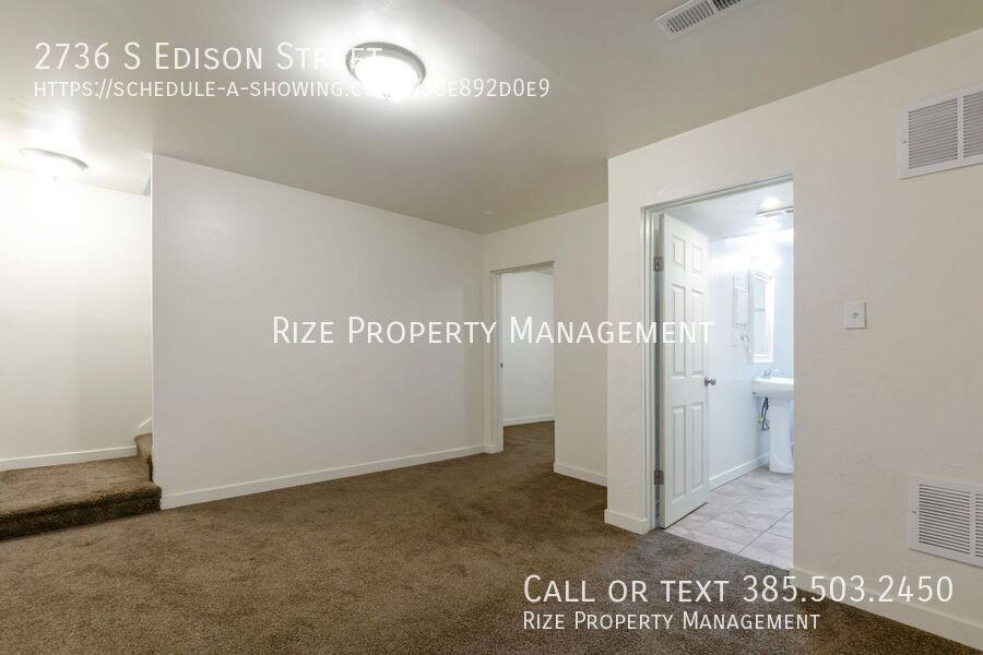 2736 S Edison St - Photo 7 of 17