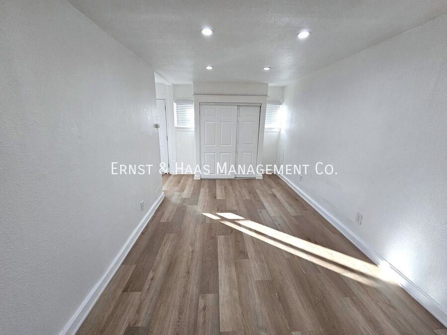 1527 Junipero Ave #15 - Photo 2 of 7