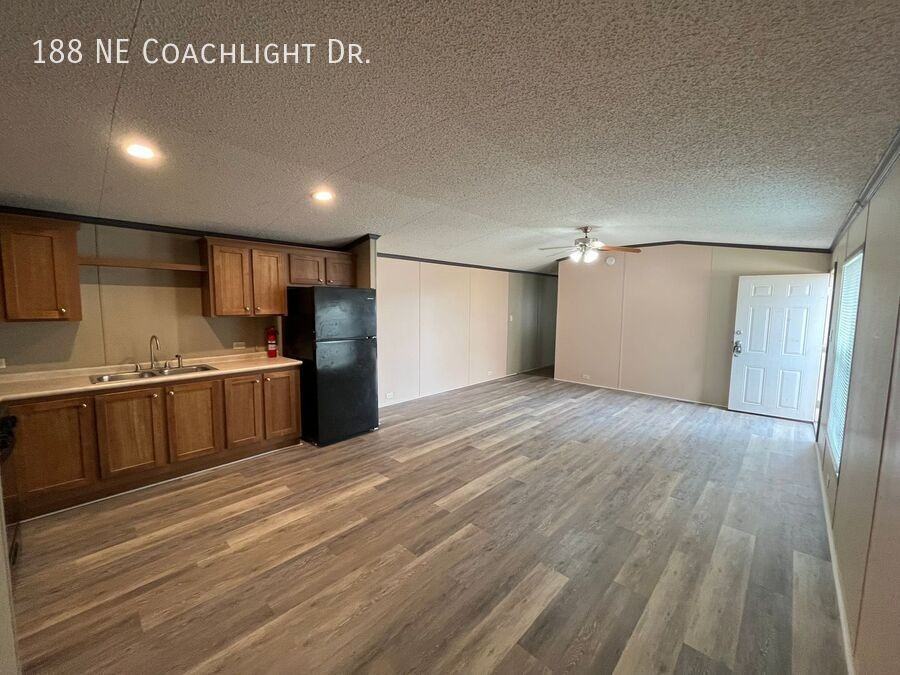 188 Ne Coachlight Dr - Photo 5 of 5