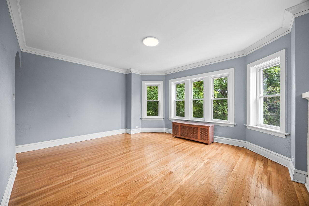 1406 S 59th Ct #2 - Photo 3 of 20