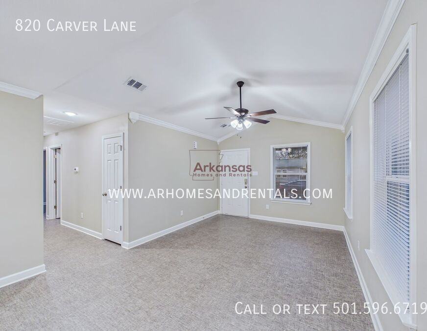 820 Carver Ln - Photo 2 of 12