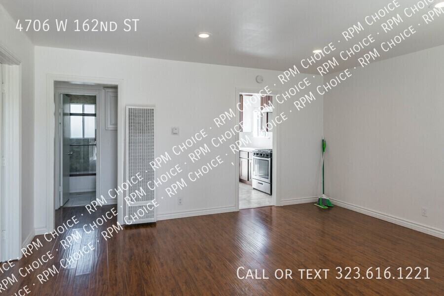 4706 W 162nd St - Photo 2 of 12