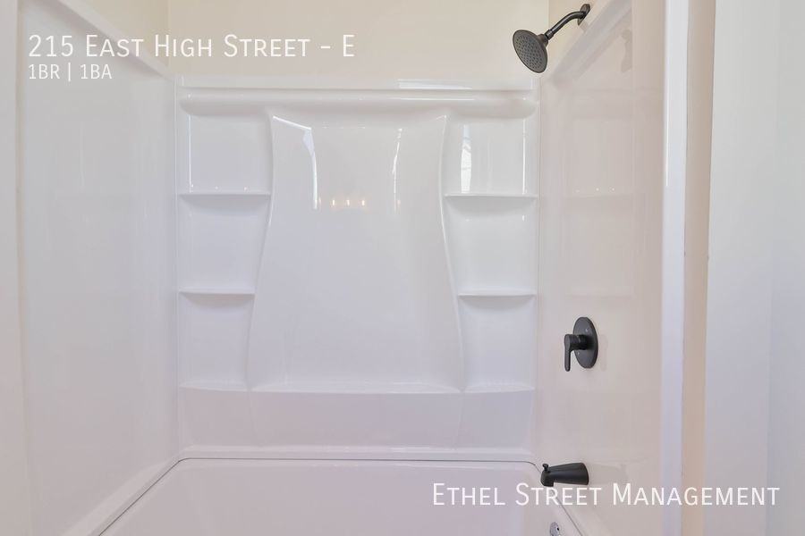 215 E High St #E - Photo 7 of 34