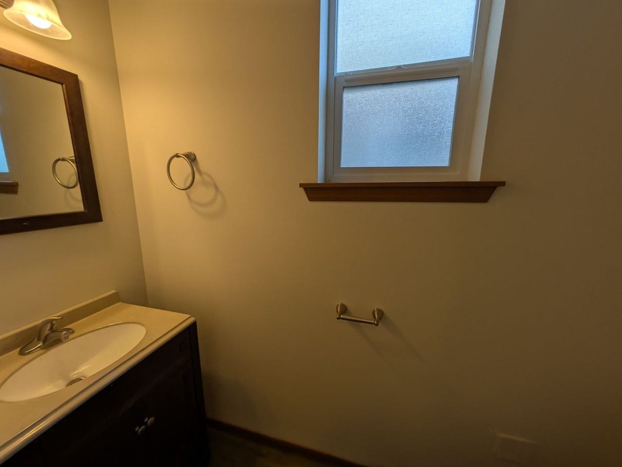 4117 Stonecrest Ct #B - Photo 6 of 17