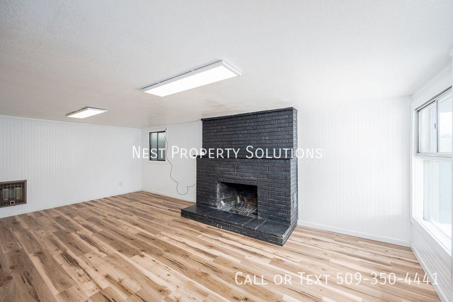 1221 S Baker St #B - Photo 4 of 20