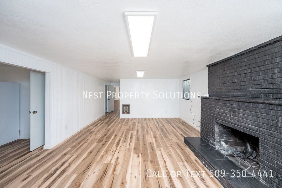 1221 S Baker St #B - Photo 7 of 20