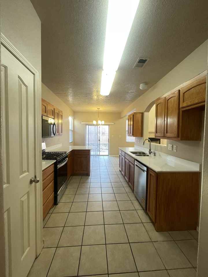 919 Molten Pl Nw #1 - Photo 6 of 47