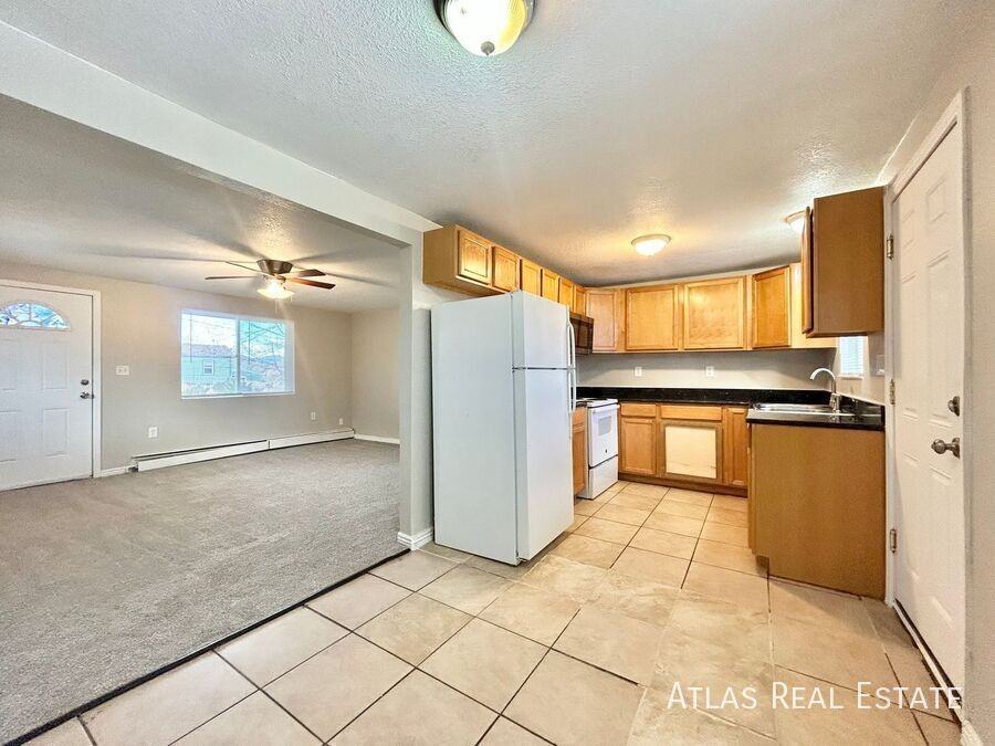 874 Linley Ct - Photo 5 of 17