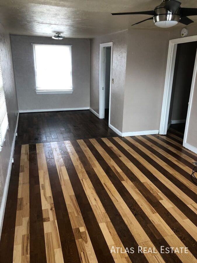 7387 Oneida Dr - Photo 4 of 9