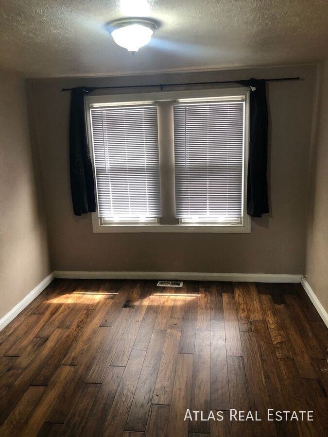 7387 Oneida Dr - Photo 5 of 9