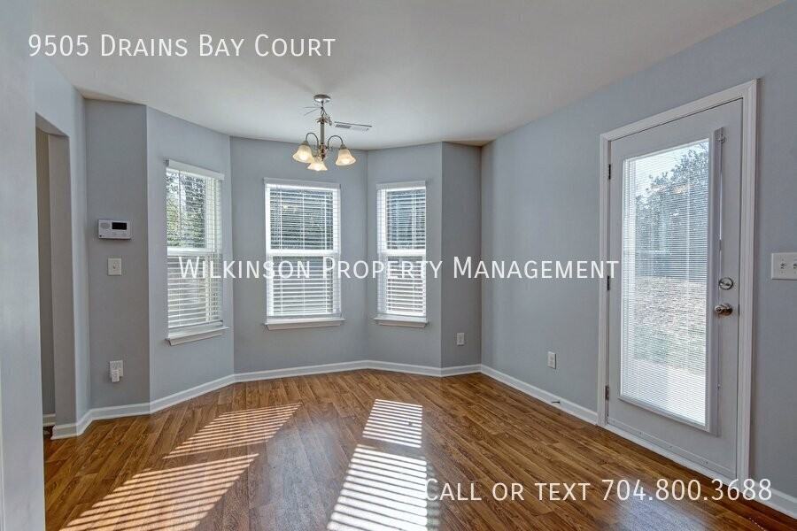 9505 Drains Bay Ct - Photo 5 of 27