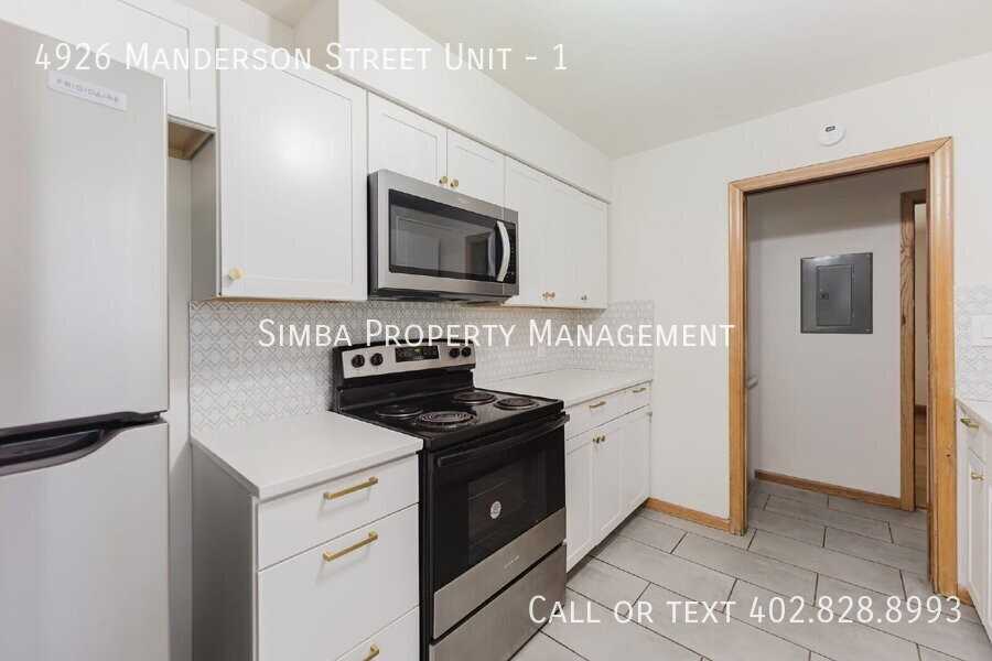 4926 Manderson St #1 - Photo 6 of 32